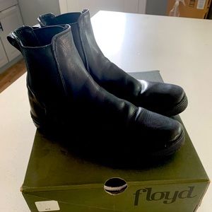 Floyd Wiradda Black Modern Chelsea Boot sz 9